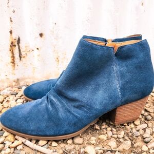 Franco Sarto Blue Suede Ankle Boots Womens 8 Block Heel Zip Booties